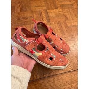 Earth Origins Fisherman Sandal suede coral color